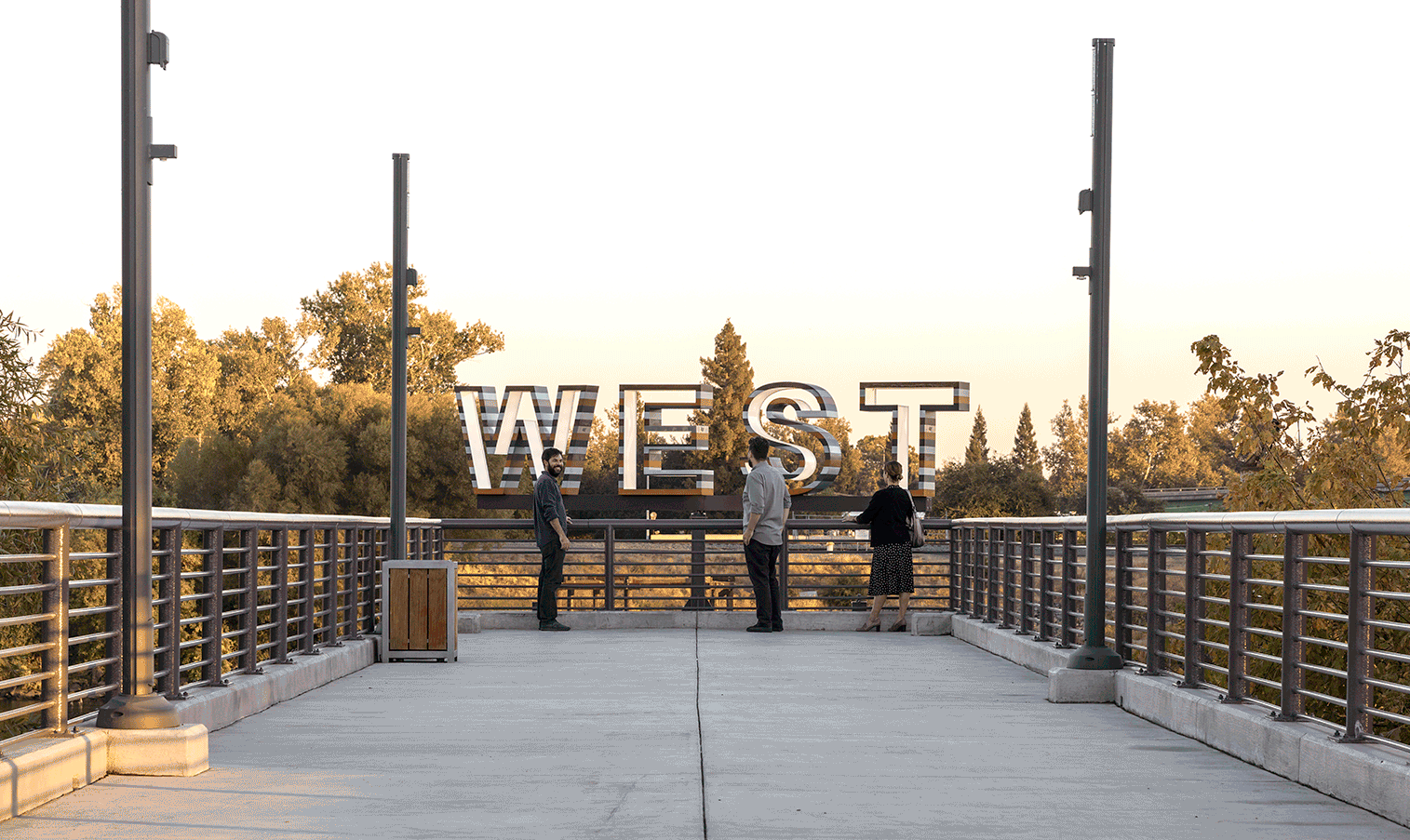 WEST-GIF_2 WEST-GIF_2